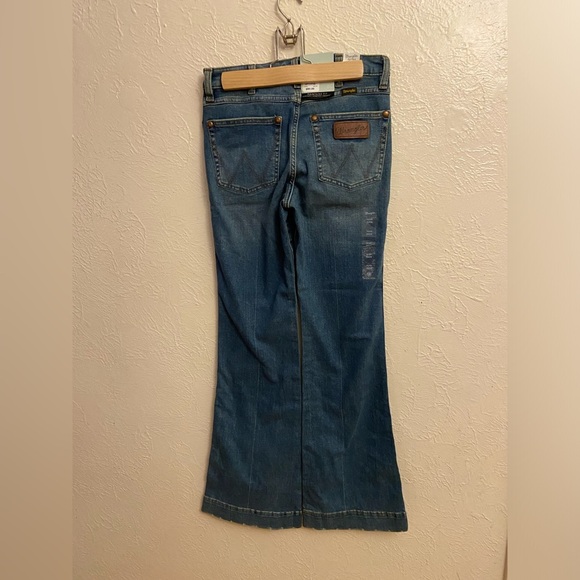 Wrangler new with tag jeans flared - Picture 8 of 9